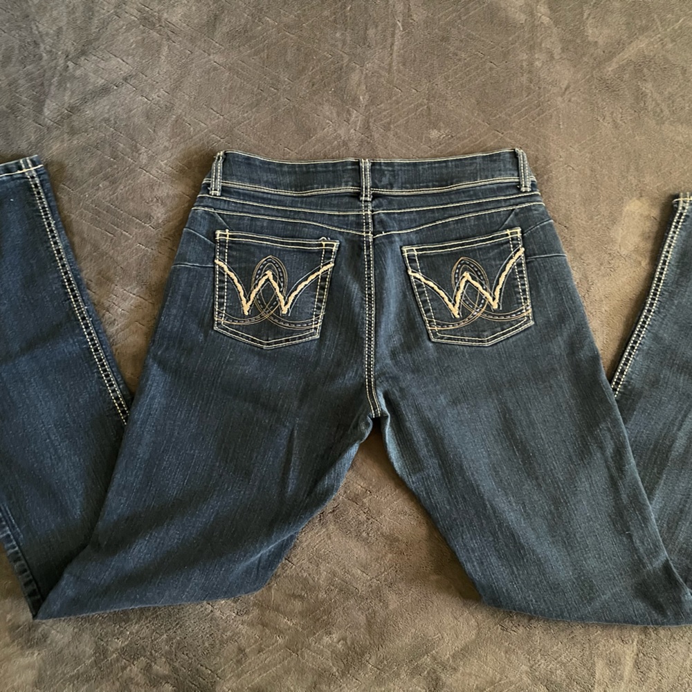 Women’s wranglers